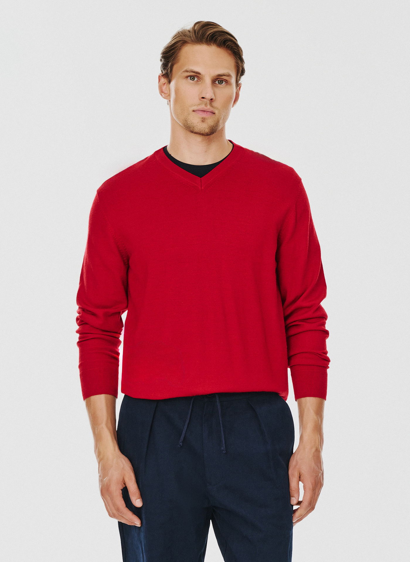 PAKO LORENTE – Czerwony męski sweter w serek