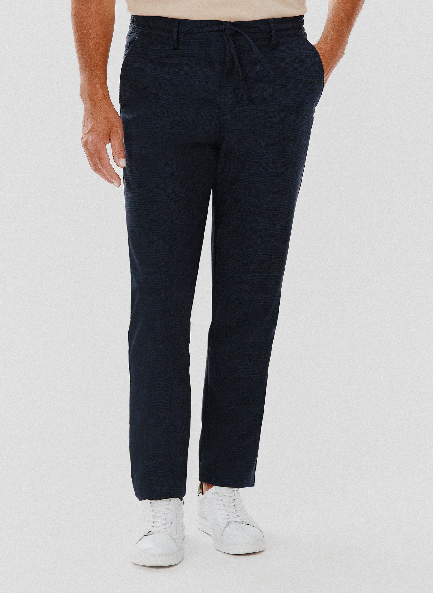 PAKO LORENTE – Męskie spodnie w kolorze granatowym w kratę