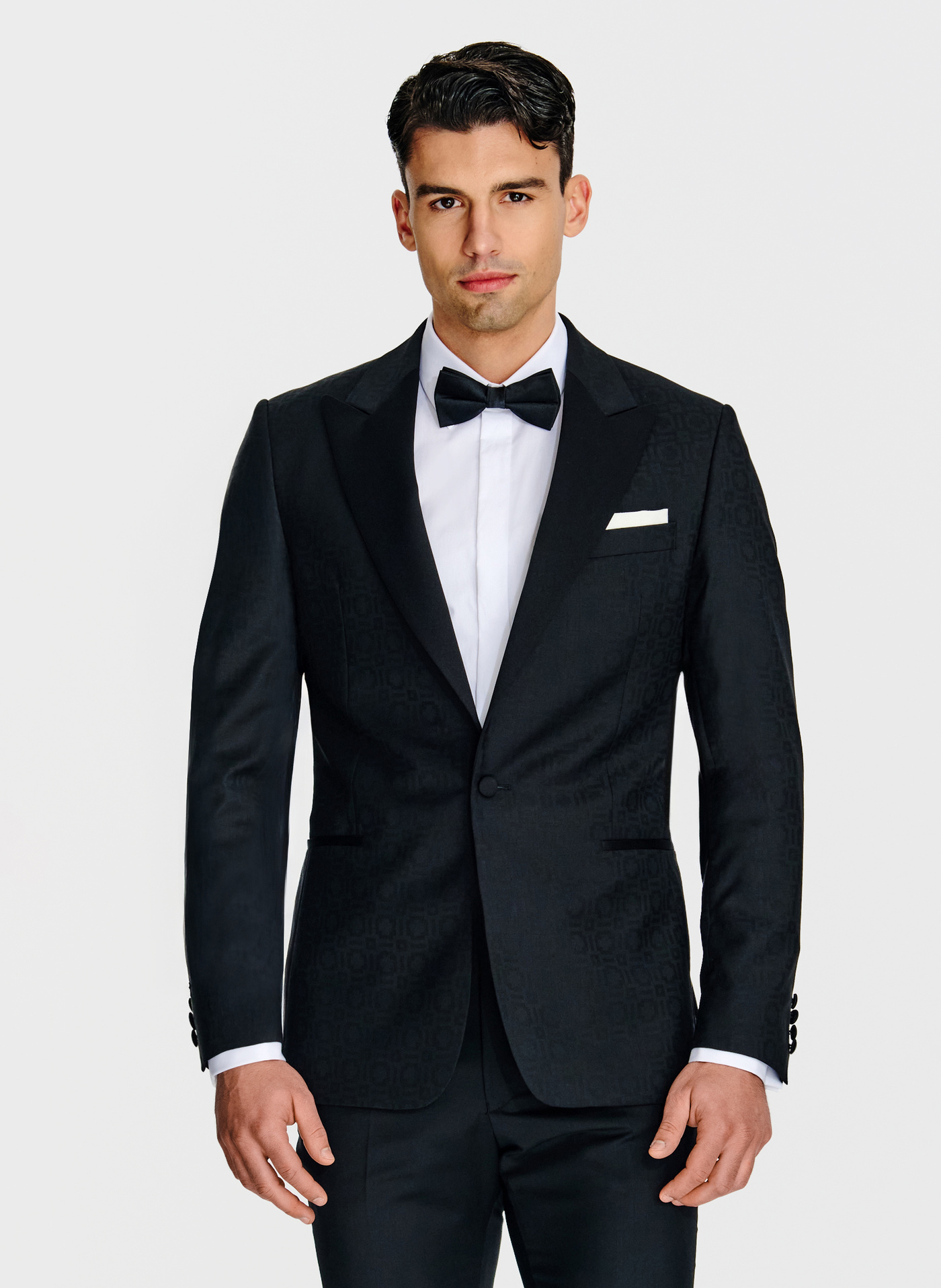 Czarna żakardowa marynarka smokingowa