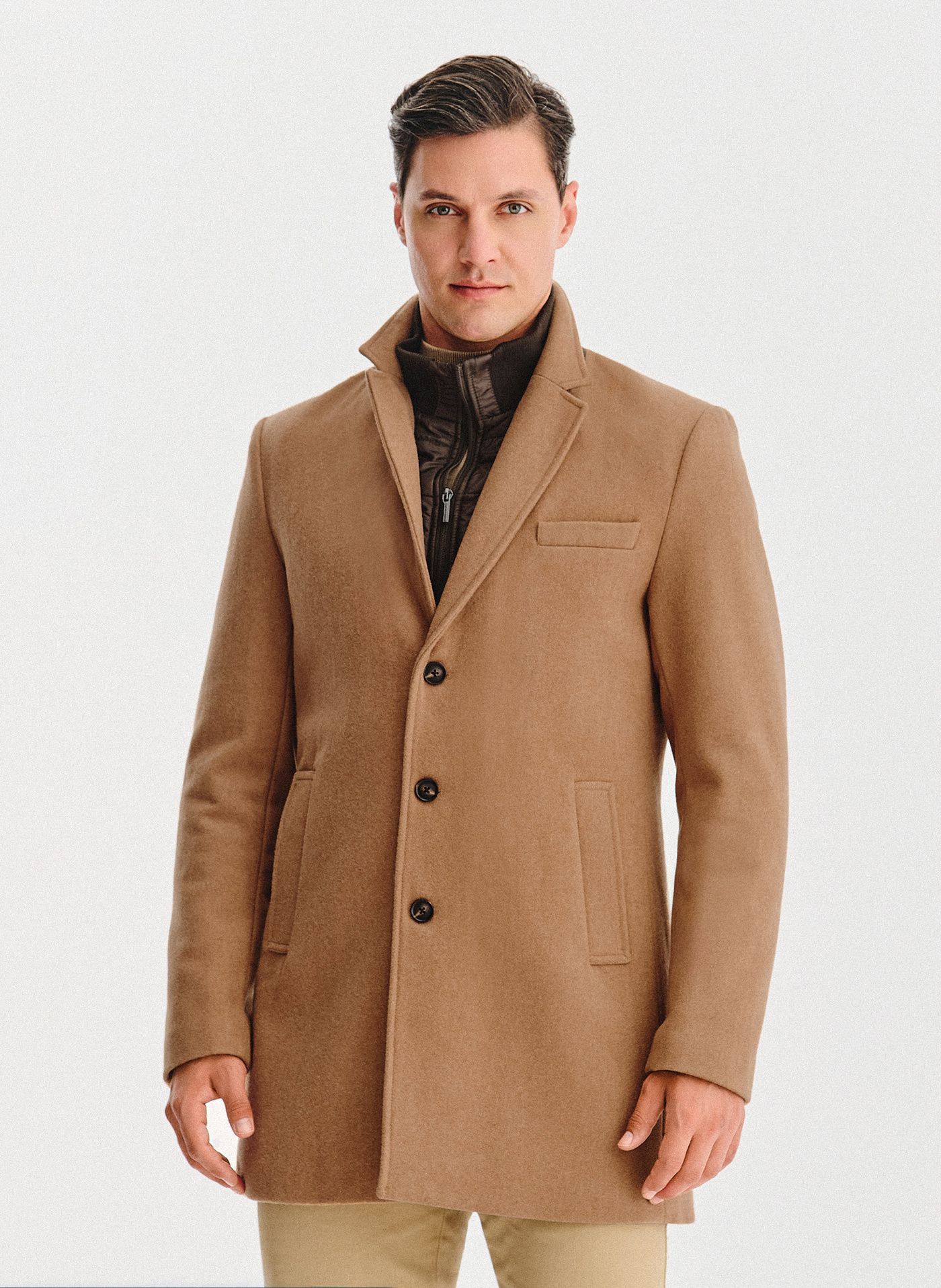 PAKO LORENTE - Beżowy płaszcz męski z odpinanym kołnierzem