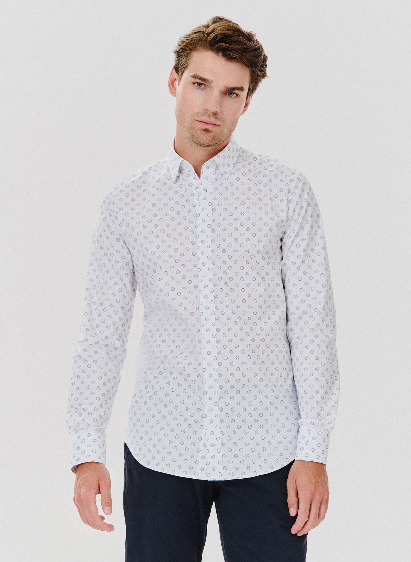 PAKO LORENTE – Biała koszula męska mikrowzór