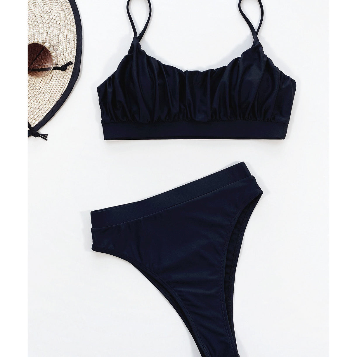 Strój kąpielowy zabudowany z marszczonym topem na plażę i basen Xochitl