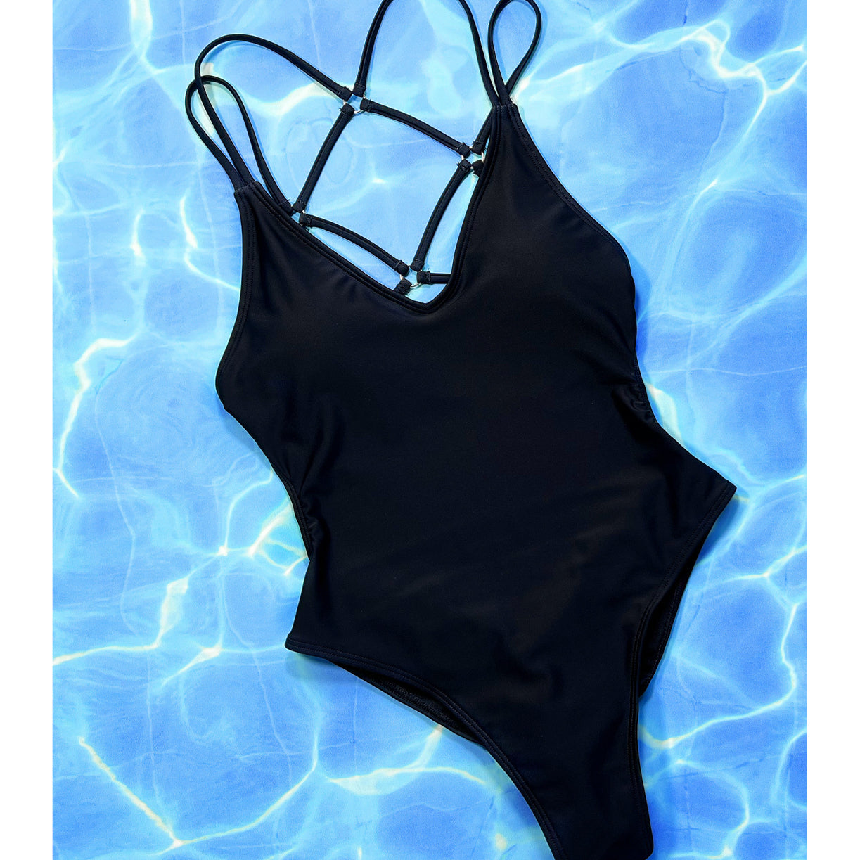 Strój kąpielowy jednoczęściowy z regulowanymi szelkami na plażę Henriikka