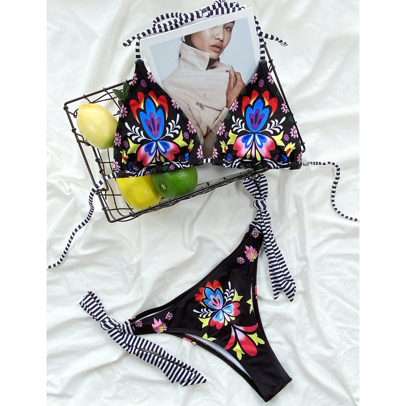 Bikini z kwiatowym wzorem i regulowanymi paskami na plażę Breanna