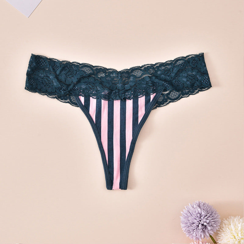 Stringi koronkowe z delikatnej tkaniny Dzanna