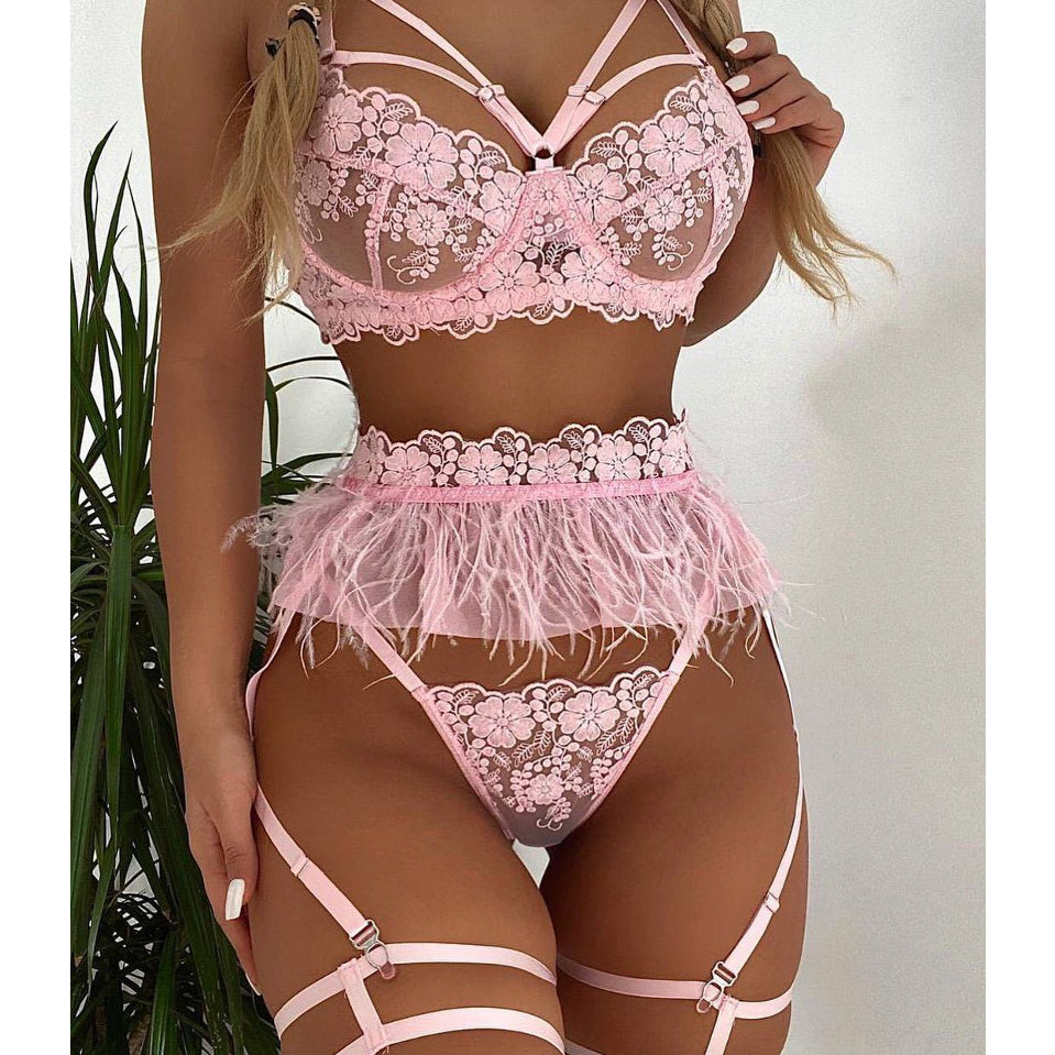 Komplet bielizny z koronką i piórkami elegancki Gitza