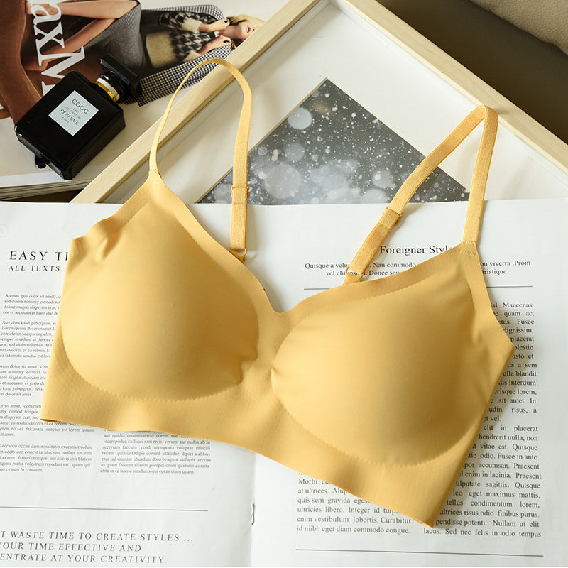 Biustonosz piankowy bez fiszbin z regulowanymi ramiączkami Anastassiya