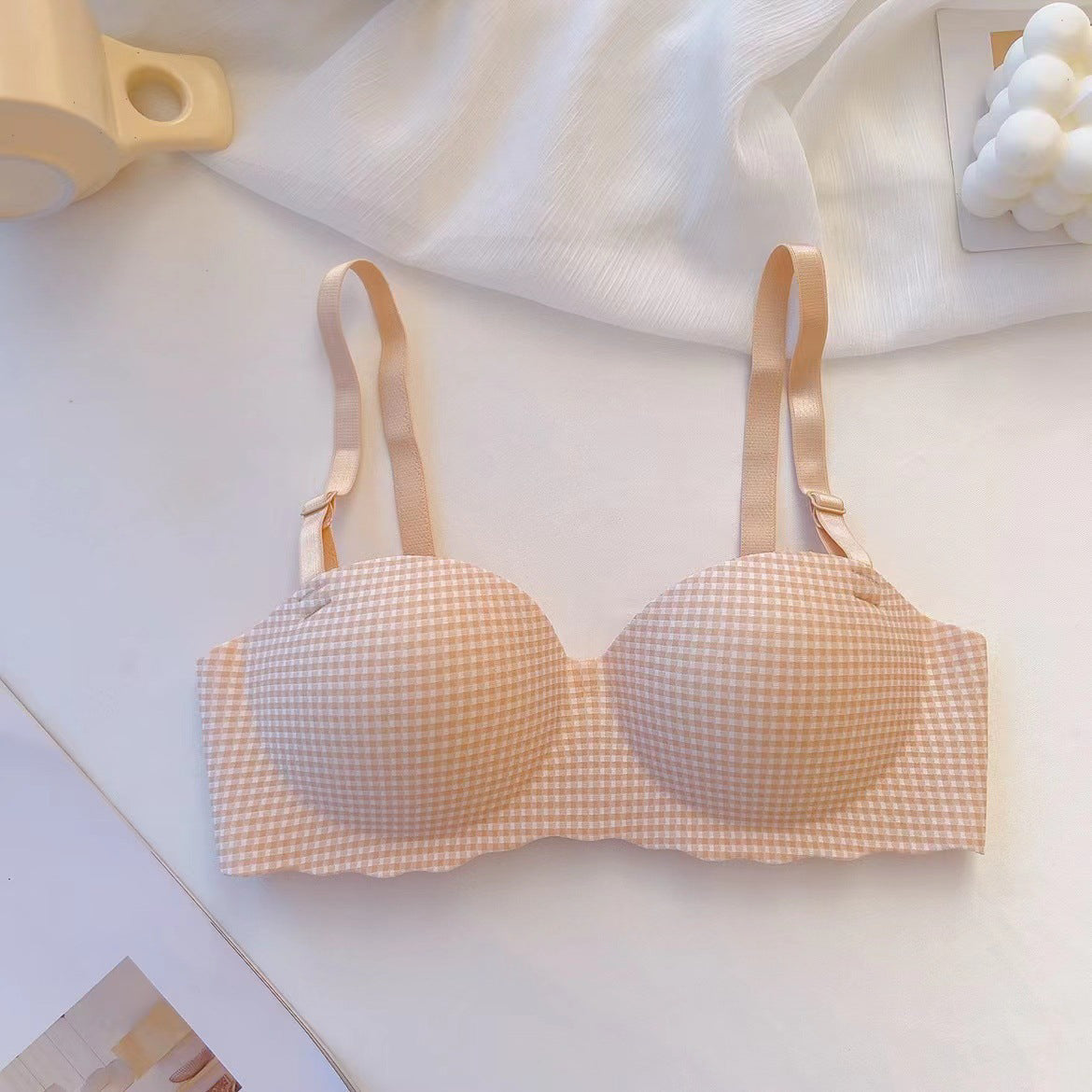 Biustonosz balkonetka miękki do codziennych stylizacji Kenda