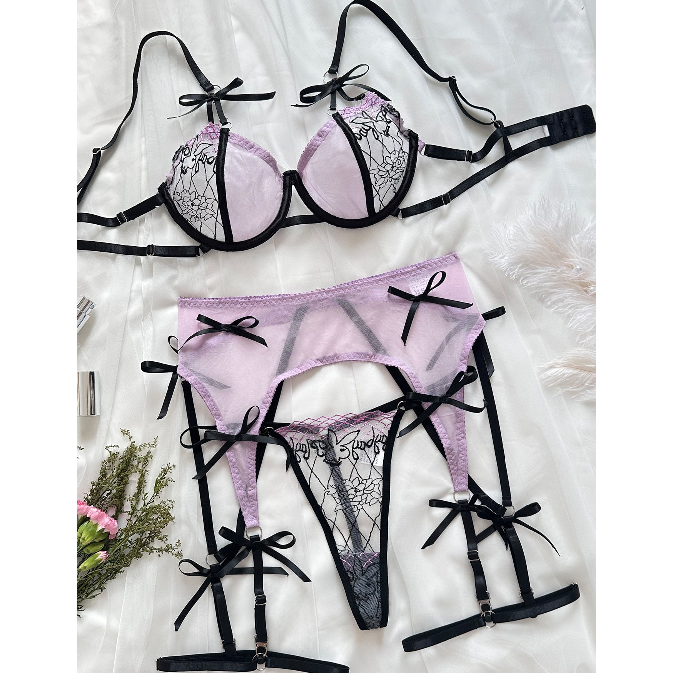 Komplet koronkowej bielizny na romantyczne wieczory Betsie