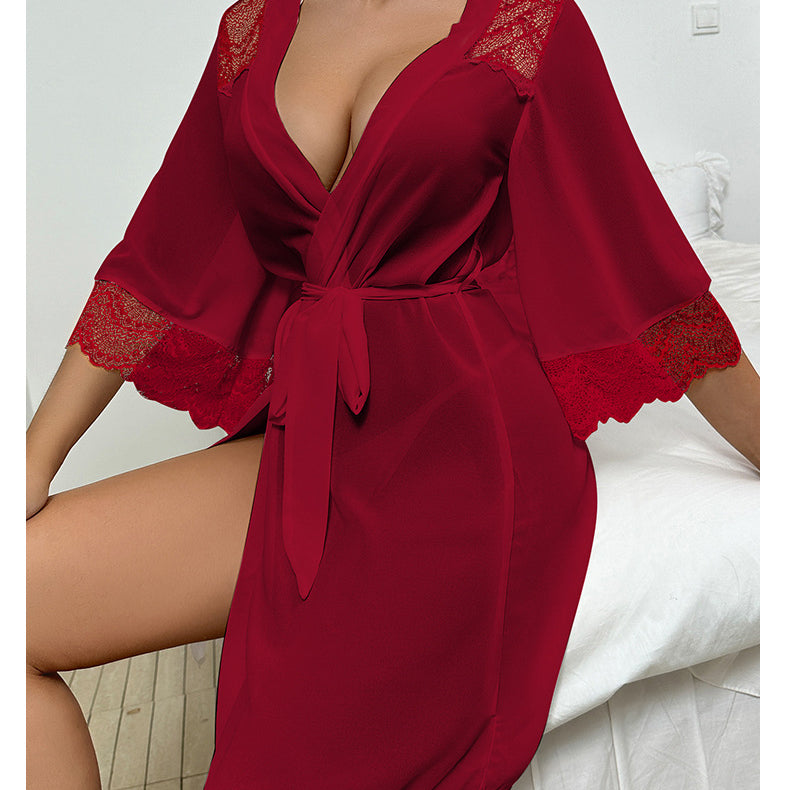 Szlafrok z koronkowym wykończeniem rękawów na wieczory w domu Selvedina