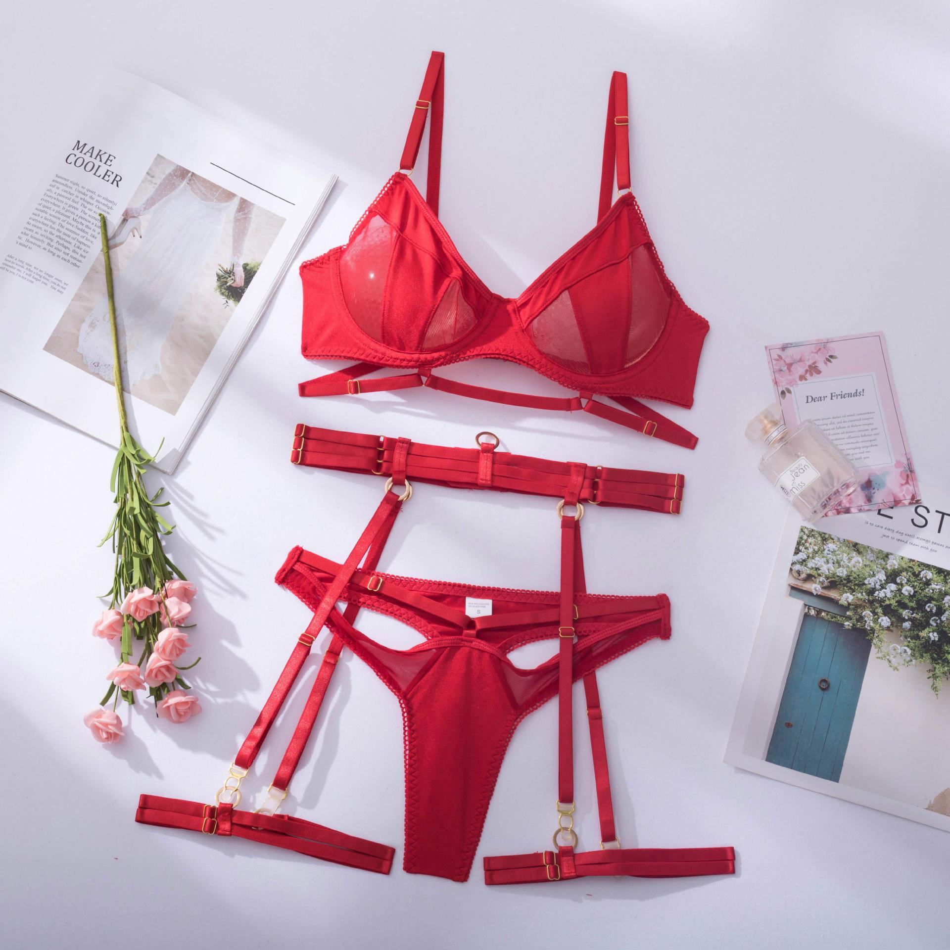 Stanik z fiszbinami i regulowanymi ramiączkami w eleganckim stylu Maricruz