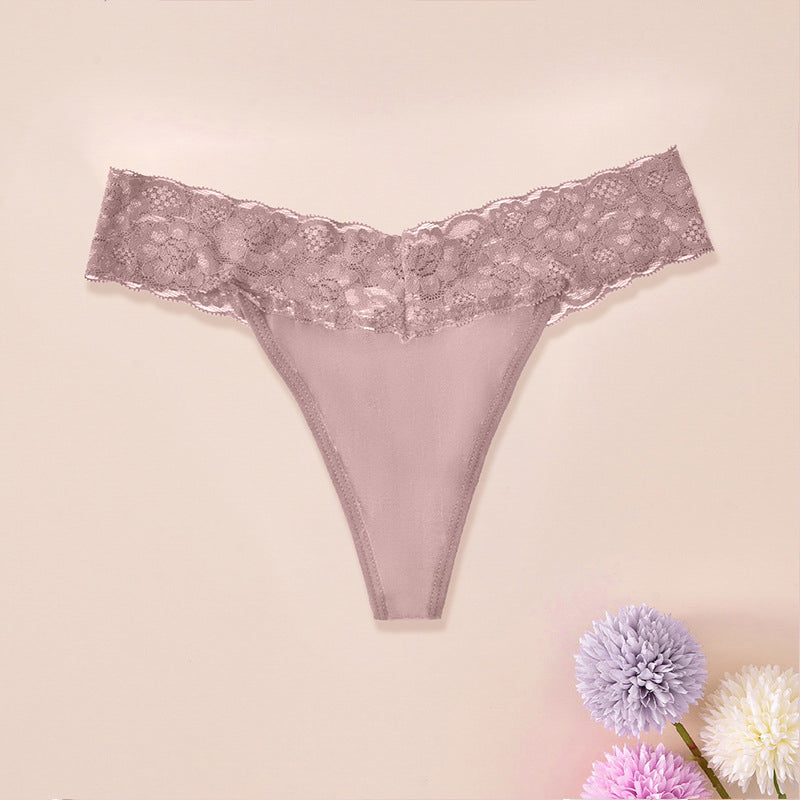 Stringi koronkowe z delikatnej tkaniny Dzanna