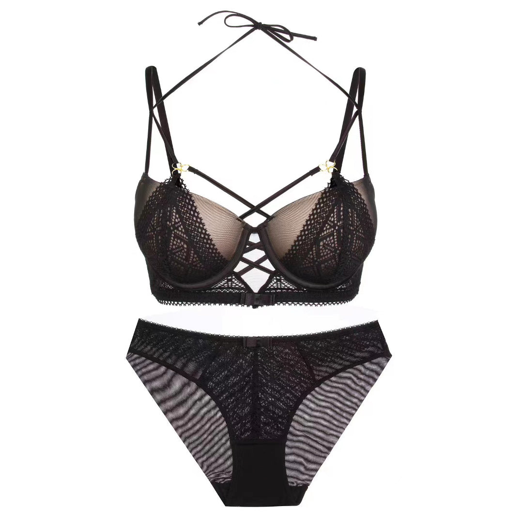 Komplet bielizny z haftem i regulowanymi paskami Volkea