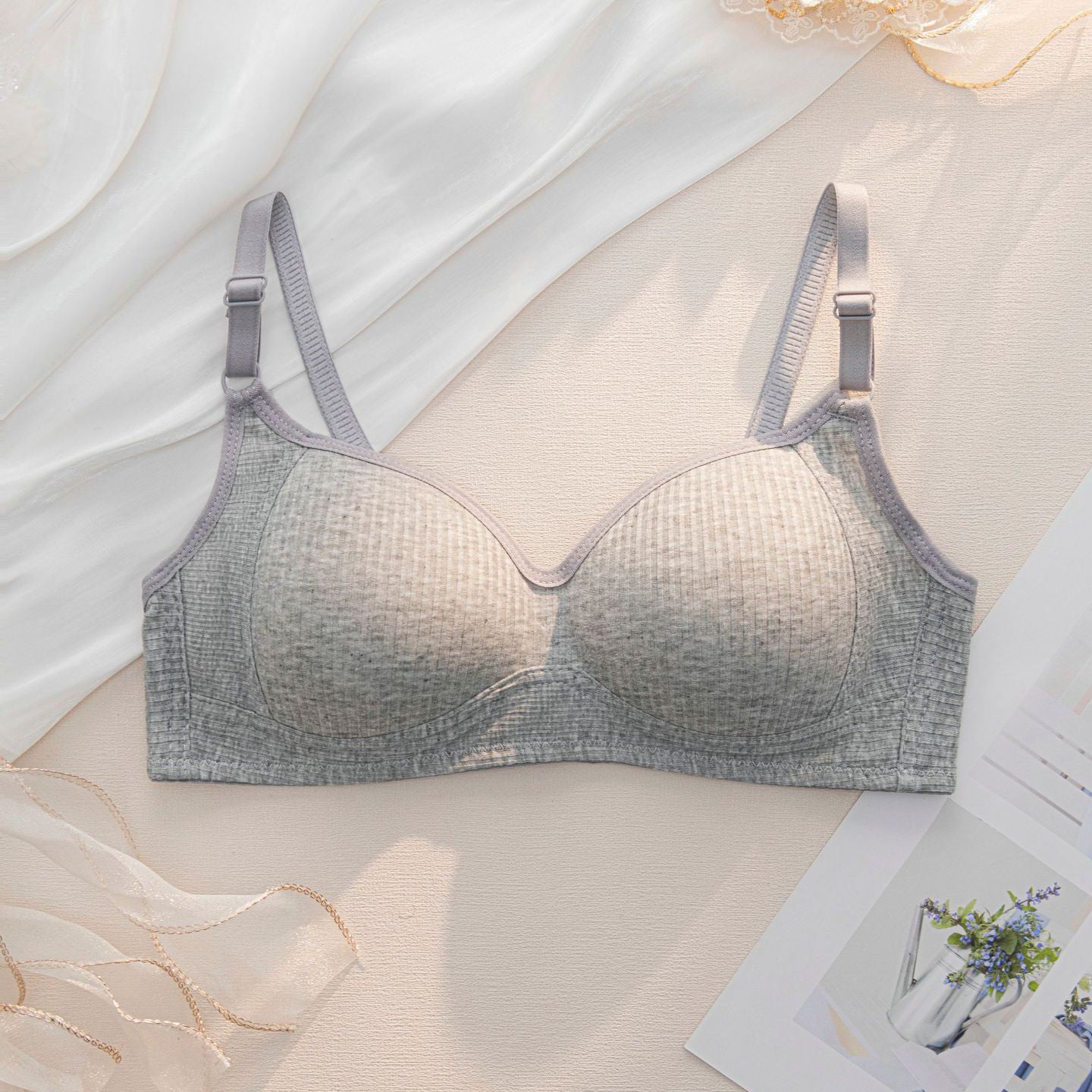 Biustonosz bezszwowy bez fiszbin codzienny elegancki Sibylle