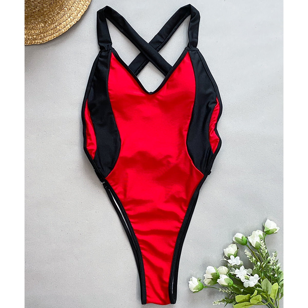 Strój kąpielowy jednoczęściowy z krzyżującymi ramiączkami odporny na chlor Otylie