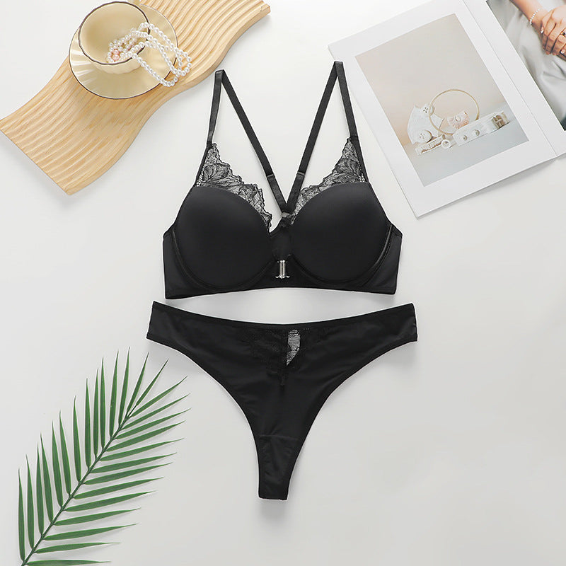 Biustonosz push-up koronkowy z regulowanymi ramiączkami Floriana