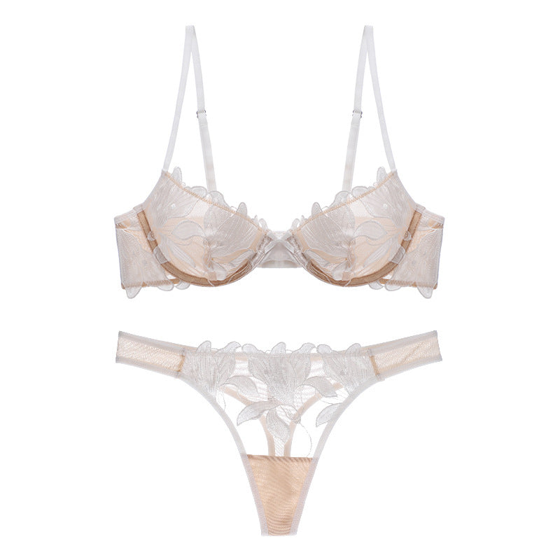 Komplet bielizny z kwiatowym haftem na specjalne okazje Flossy