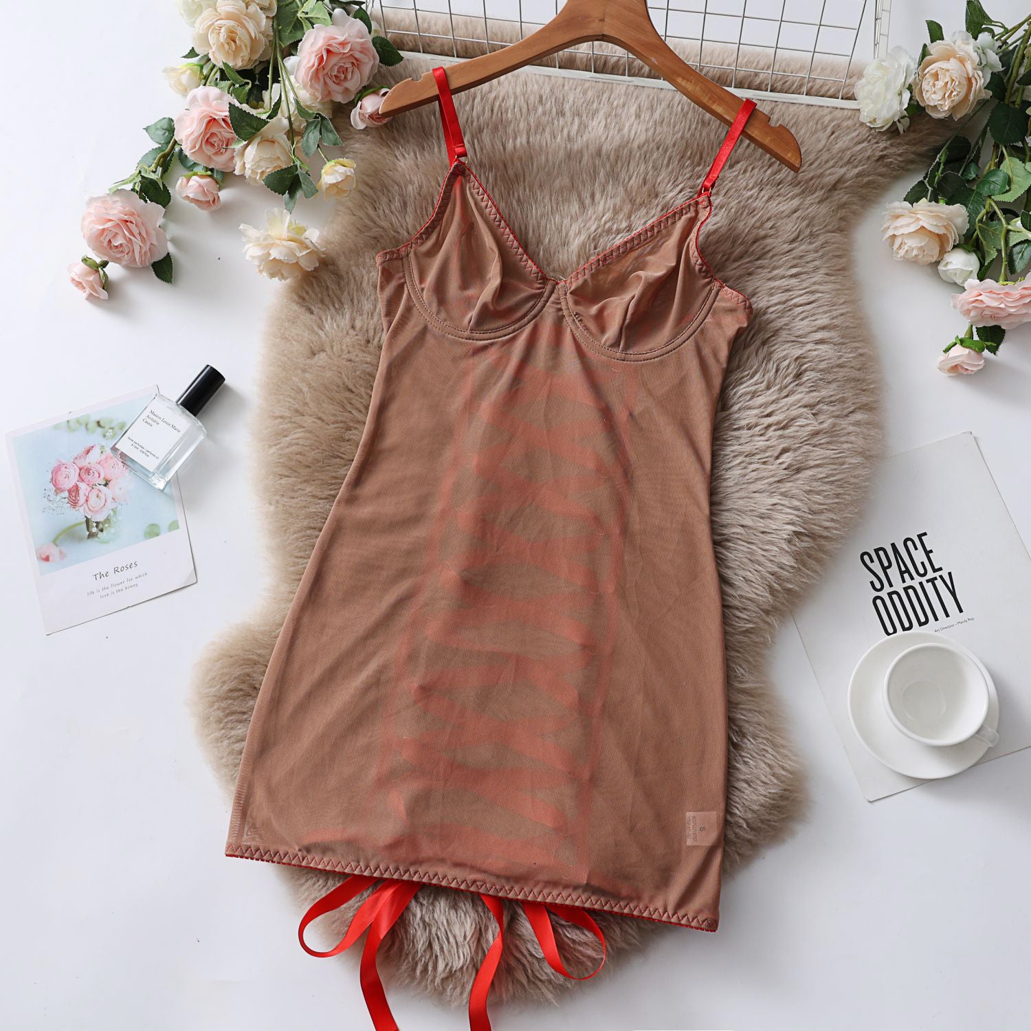 Koszulka nocna transparentna na romantyczne wieczory Dunja