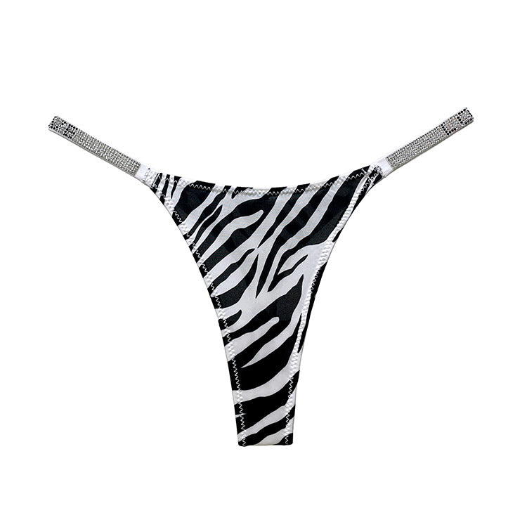 Majtki z ozdobną gumką podkreślające sylwetkę Magga