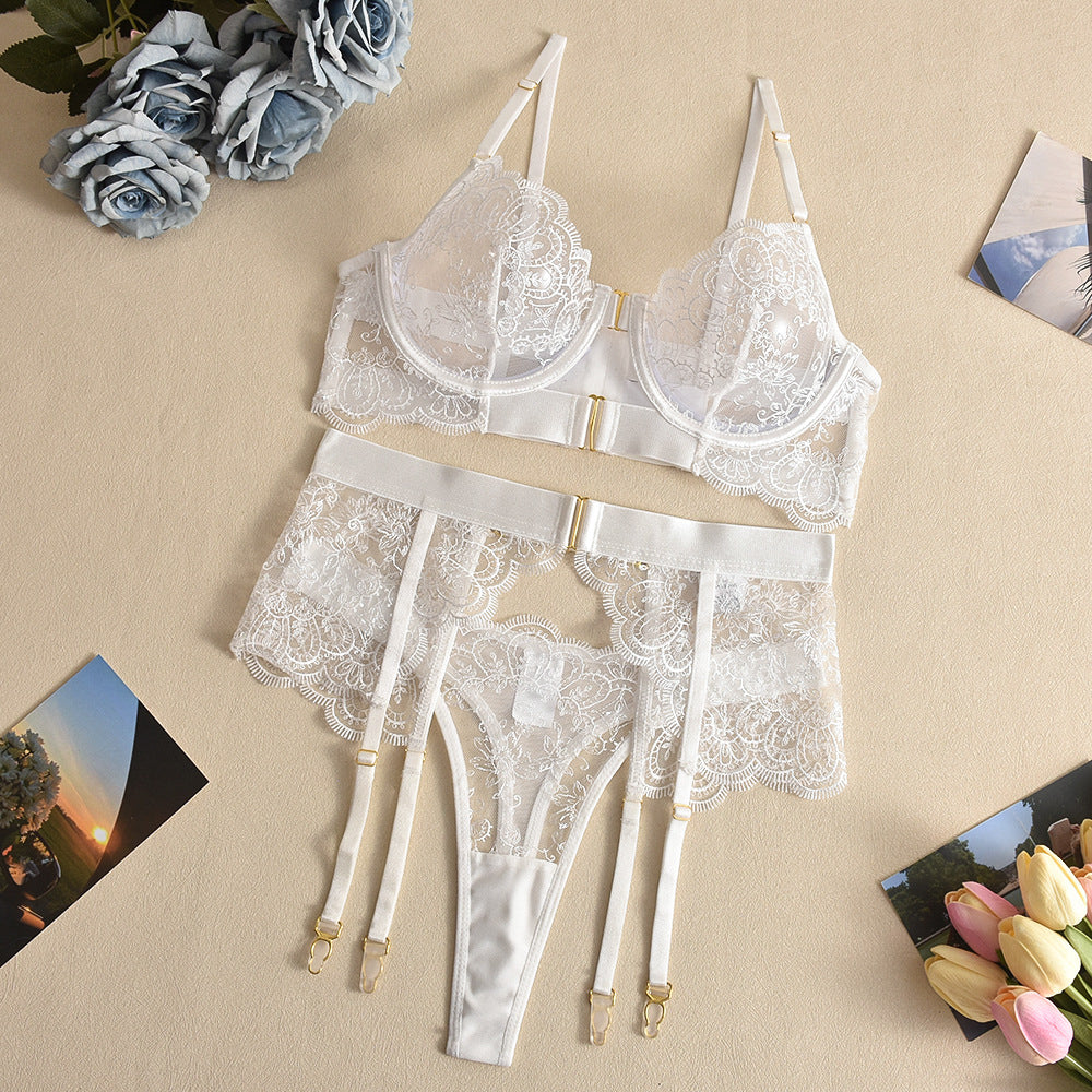 Komplet bielizny koronkowej z push-upem i pasem do pończoch Egypt
