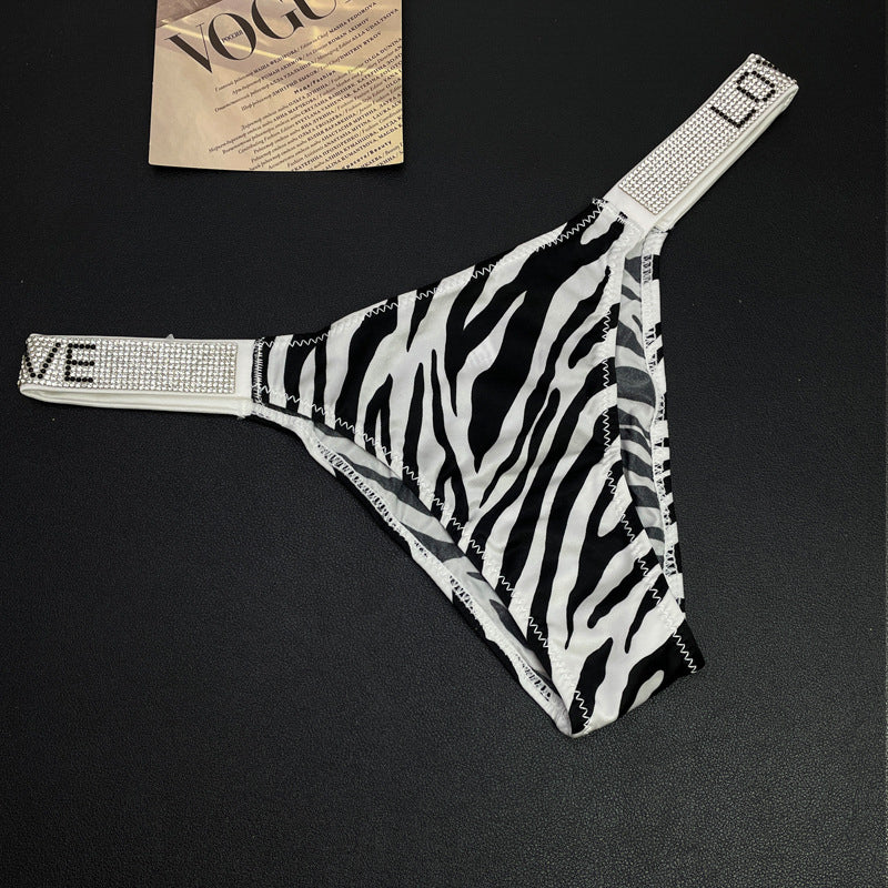 Stringi damskie z ozdobną gumką na co dzień i specjalne okazje Faygah