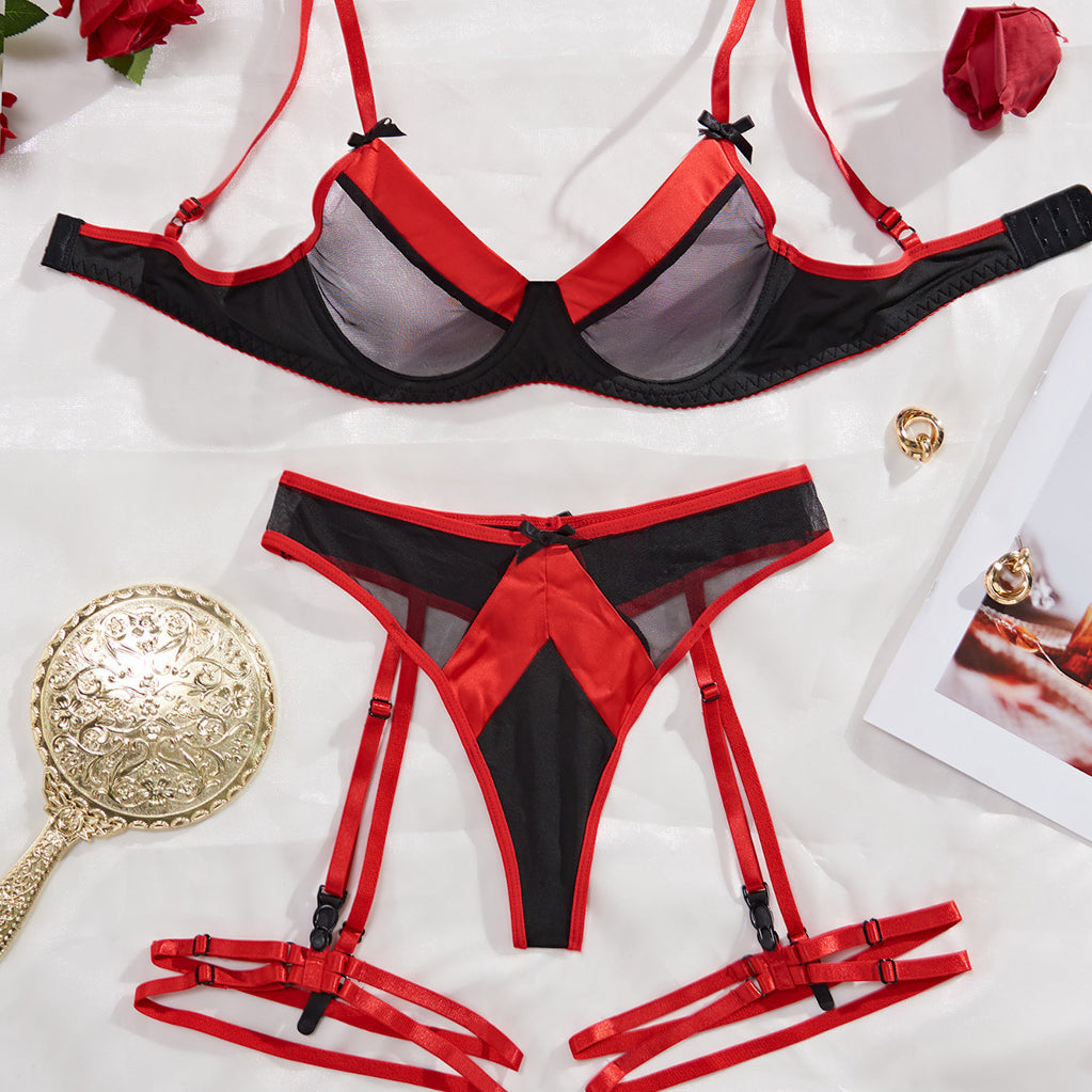 Zestaw bielizny trzyczęściowy z eleganckimi detalami Claudie