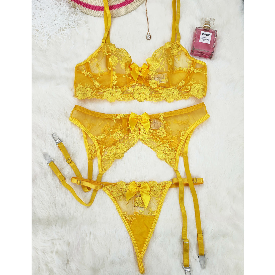 Komplet bielizny z haftem na specjalne okazje Ruxandra