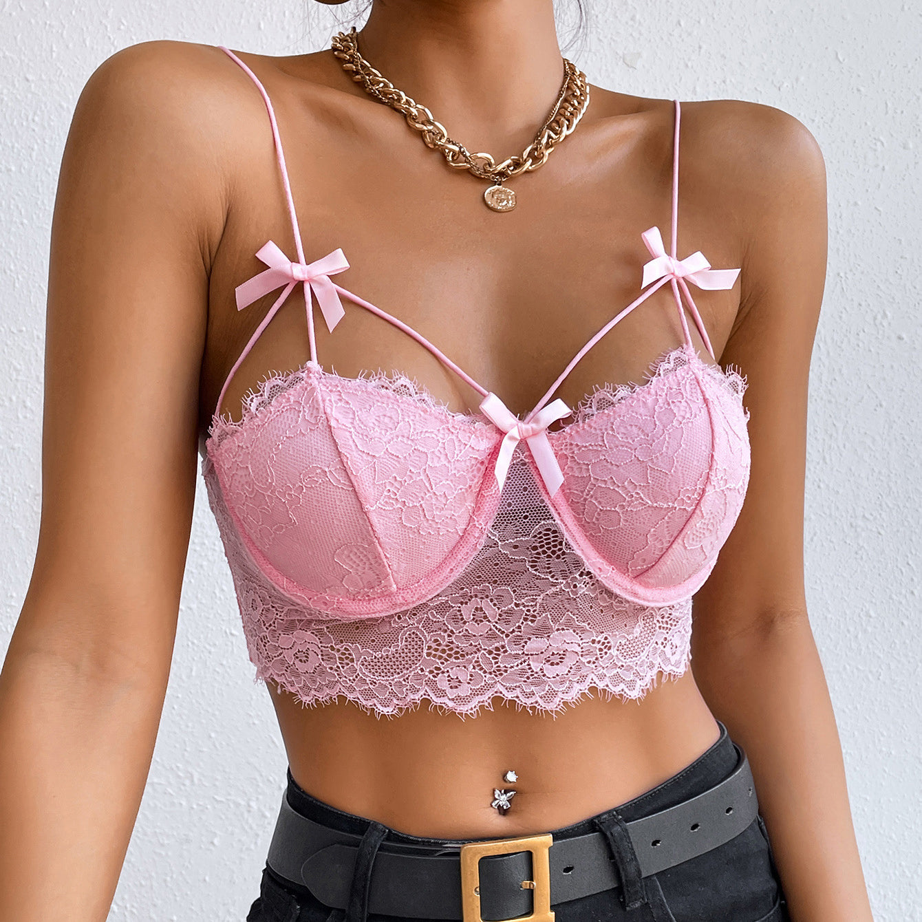 Biustonosz koronkowy bez fiszbin z kokardkami Hayriye