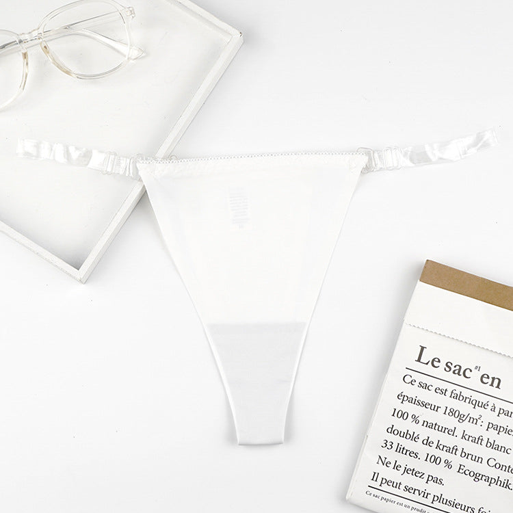 Stringi z przezroczystymi paskami i eleganckim detalem Iva