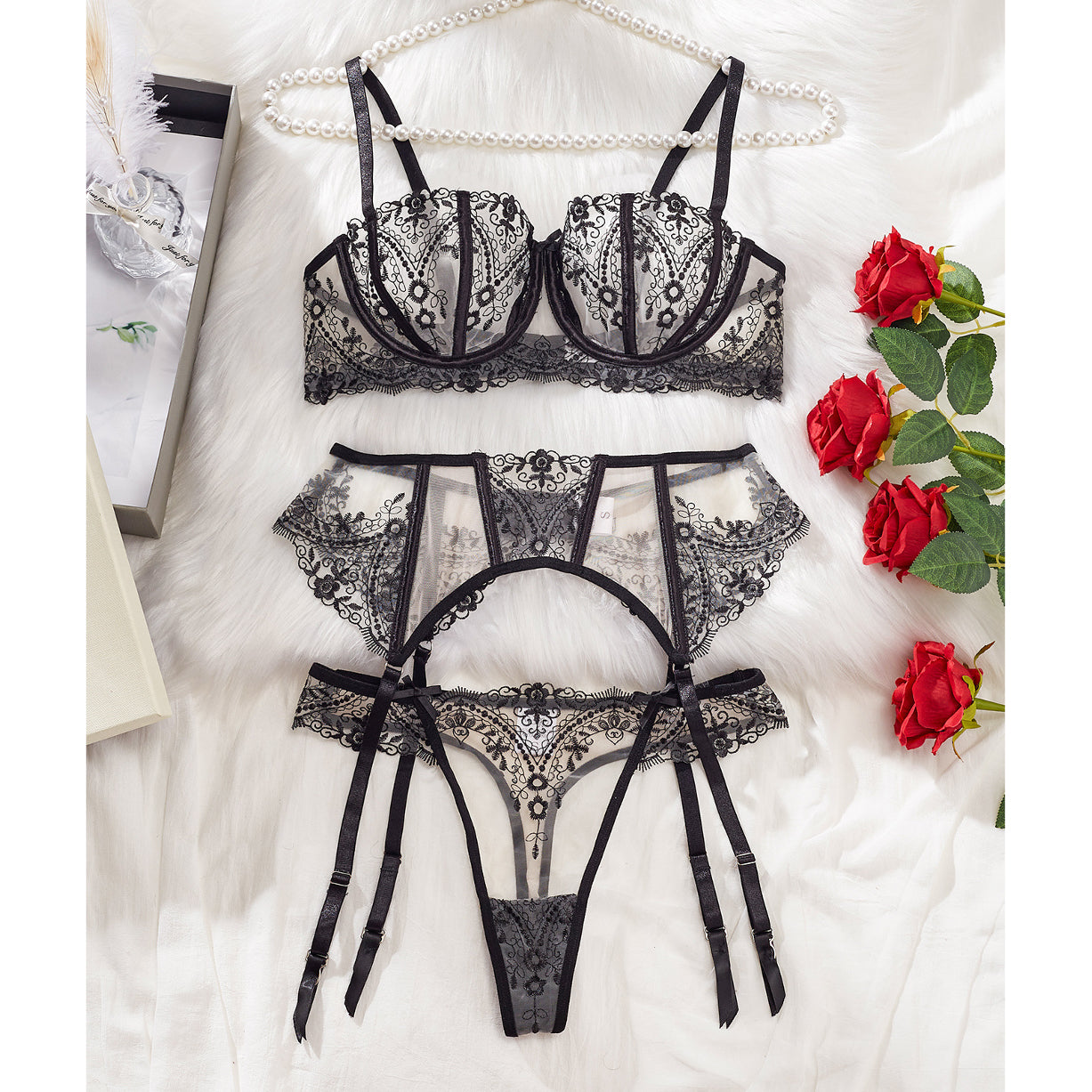 Komplet bielizny koronkowej z półmiseczkami dla wyjątkowych chwil Janay