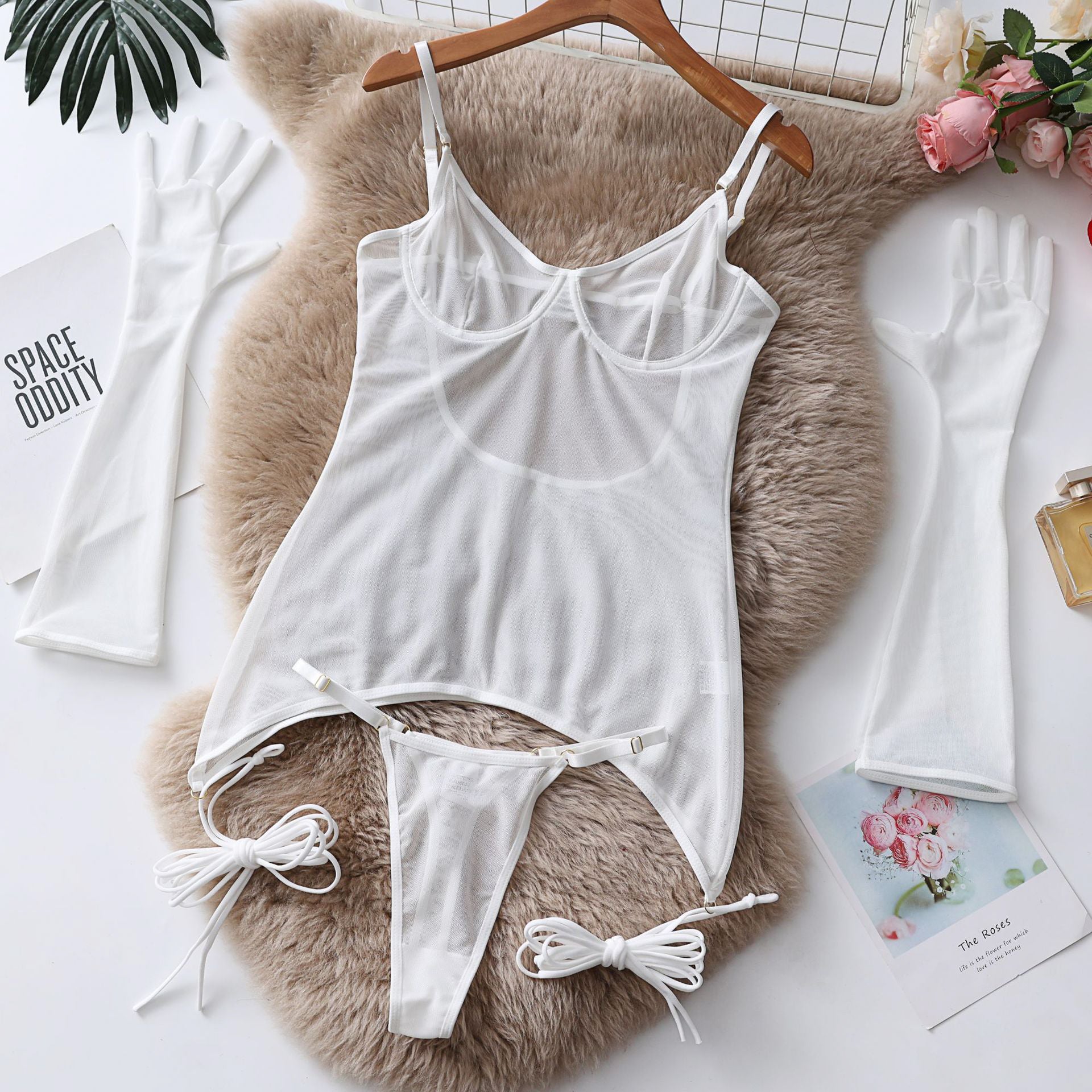 Komplet koronkowej bielizny na romantyczne wieczory Yvelise