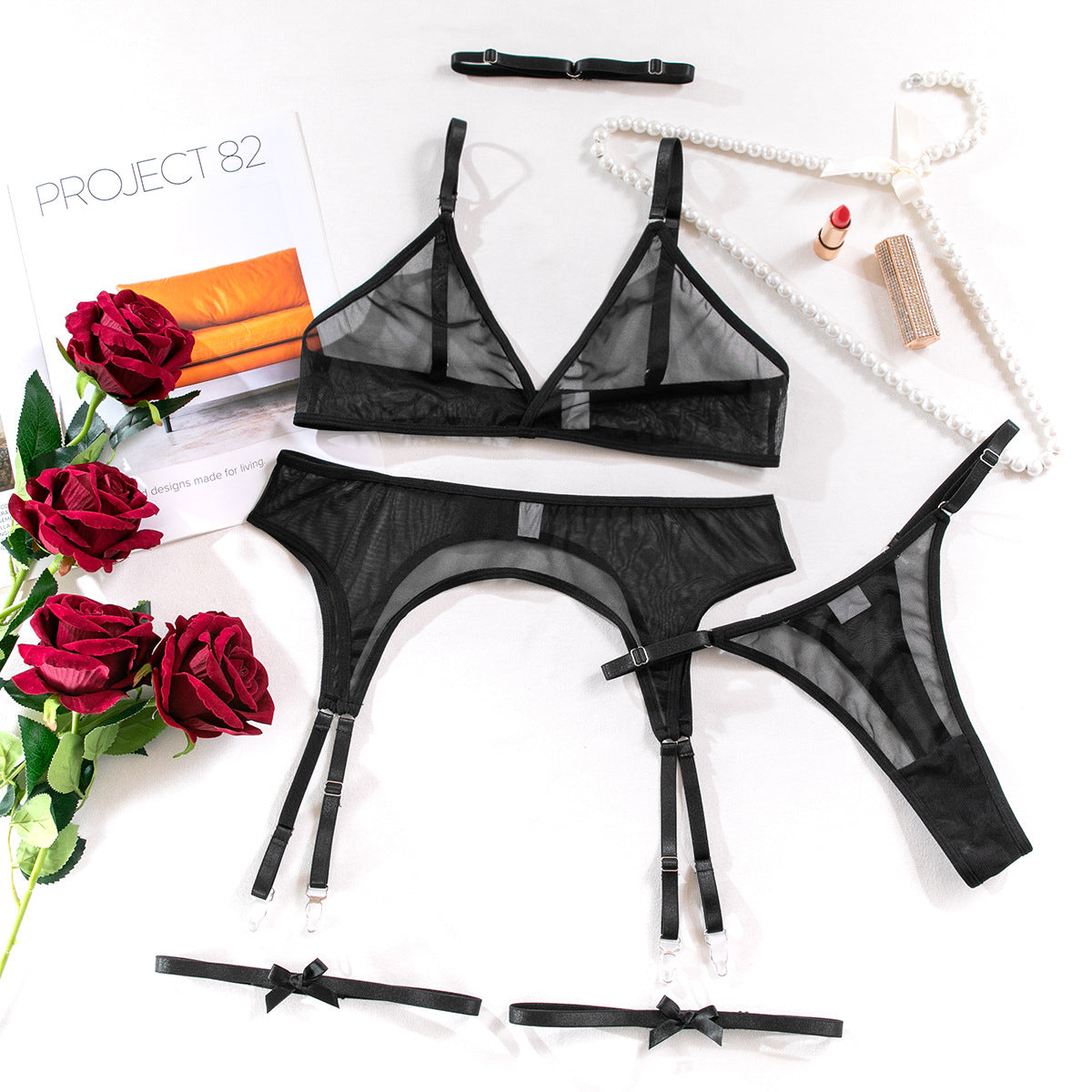 Komplet bielizny z delikatnych materiałów na romantyczne wieczory Carmelita