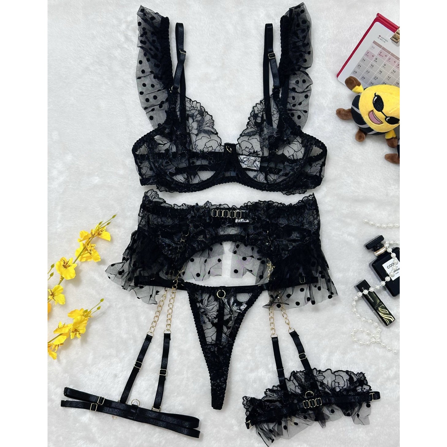 Komplet bielizny z haftem na specjalne okazje Myrilla