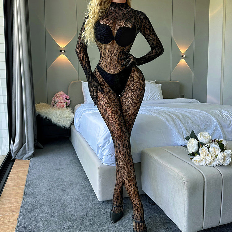Bodystocking haftowany z delikatnego materiału na specjalne okazje Silviya