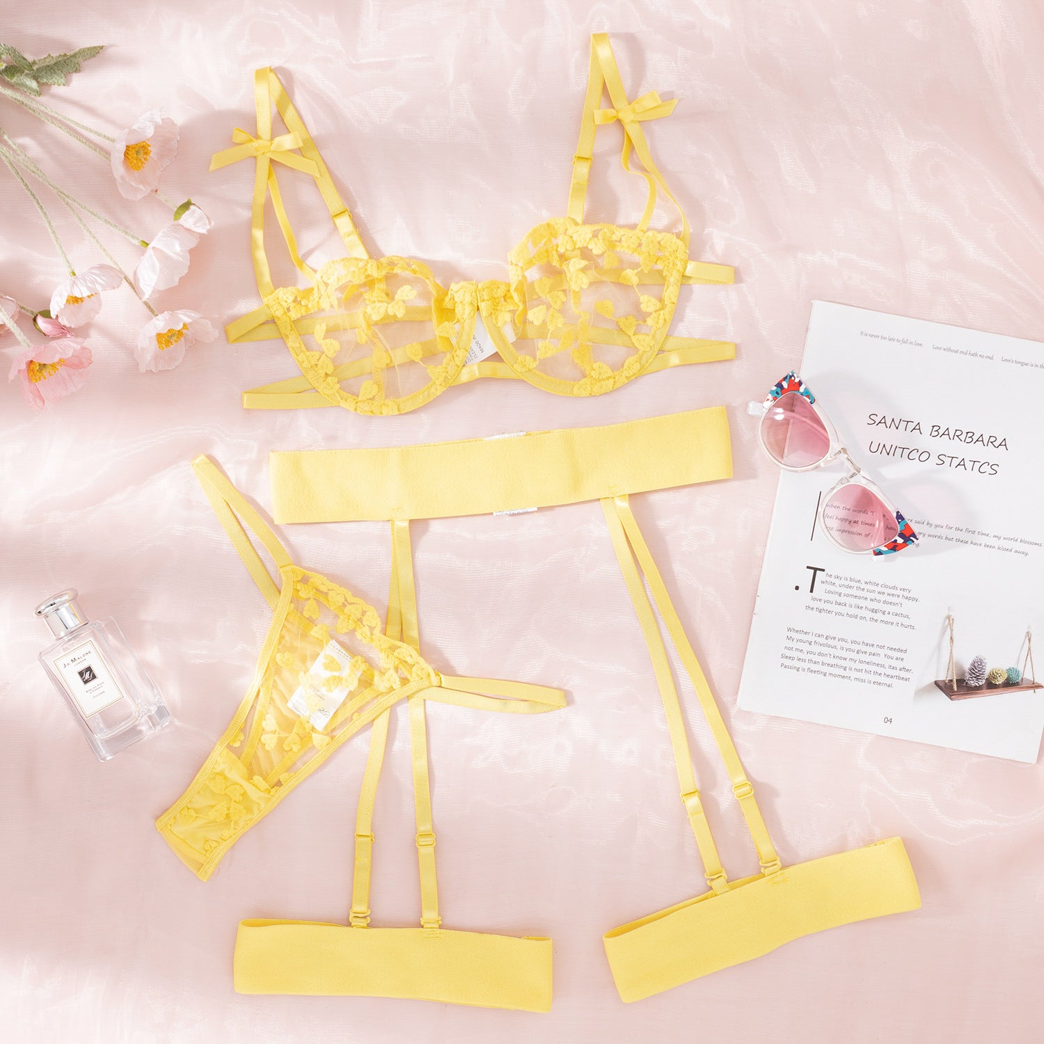 Komplet bielizny koronkowy z kokardkami Walentina