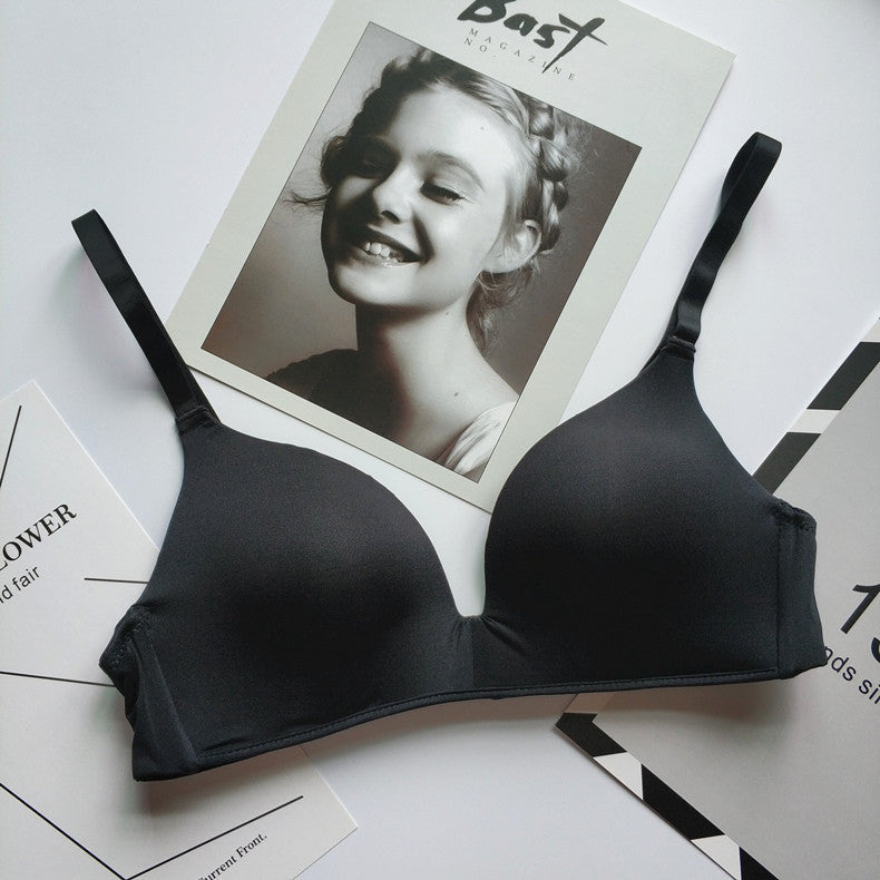 Biustonosz piankowy bez fiszbin z regulowanymi ramiączkami na co dzień Hattie