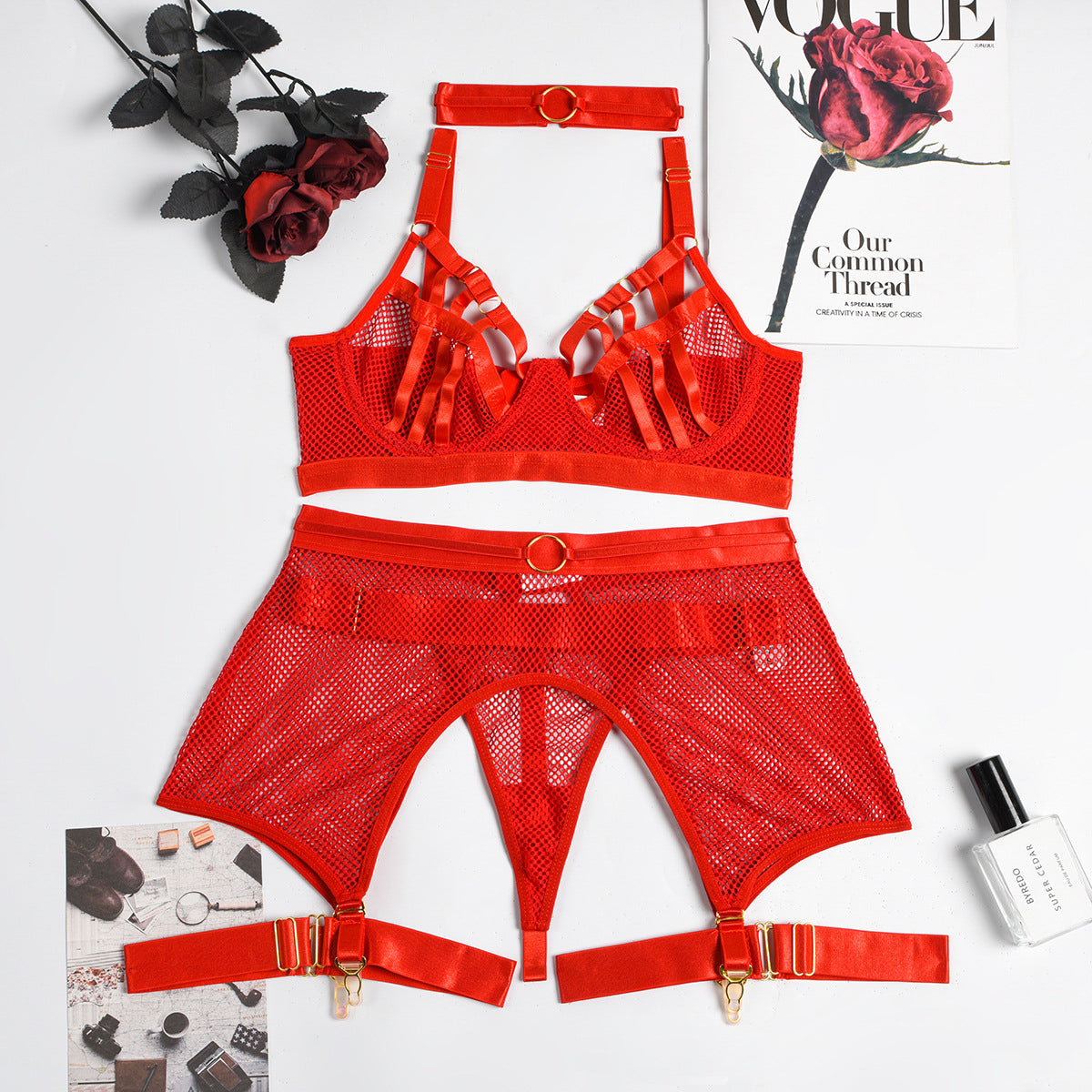 Komplet bielizny z pasem i podwiązkami elegancki design Palaghia