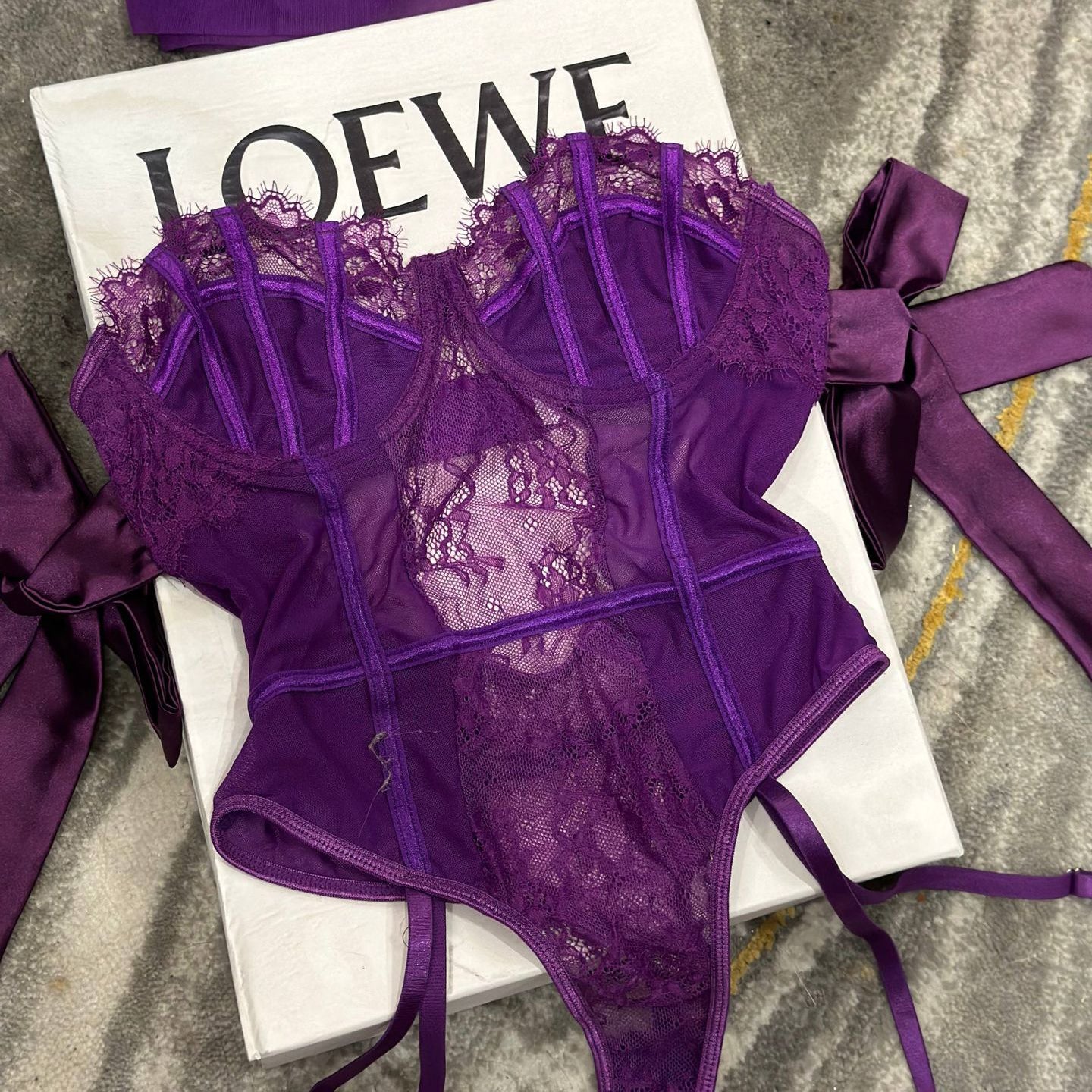 Body koronkowe z kokardkami na specjalne okazje Viktoriya