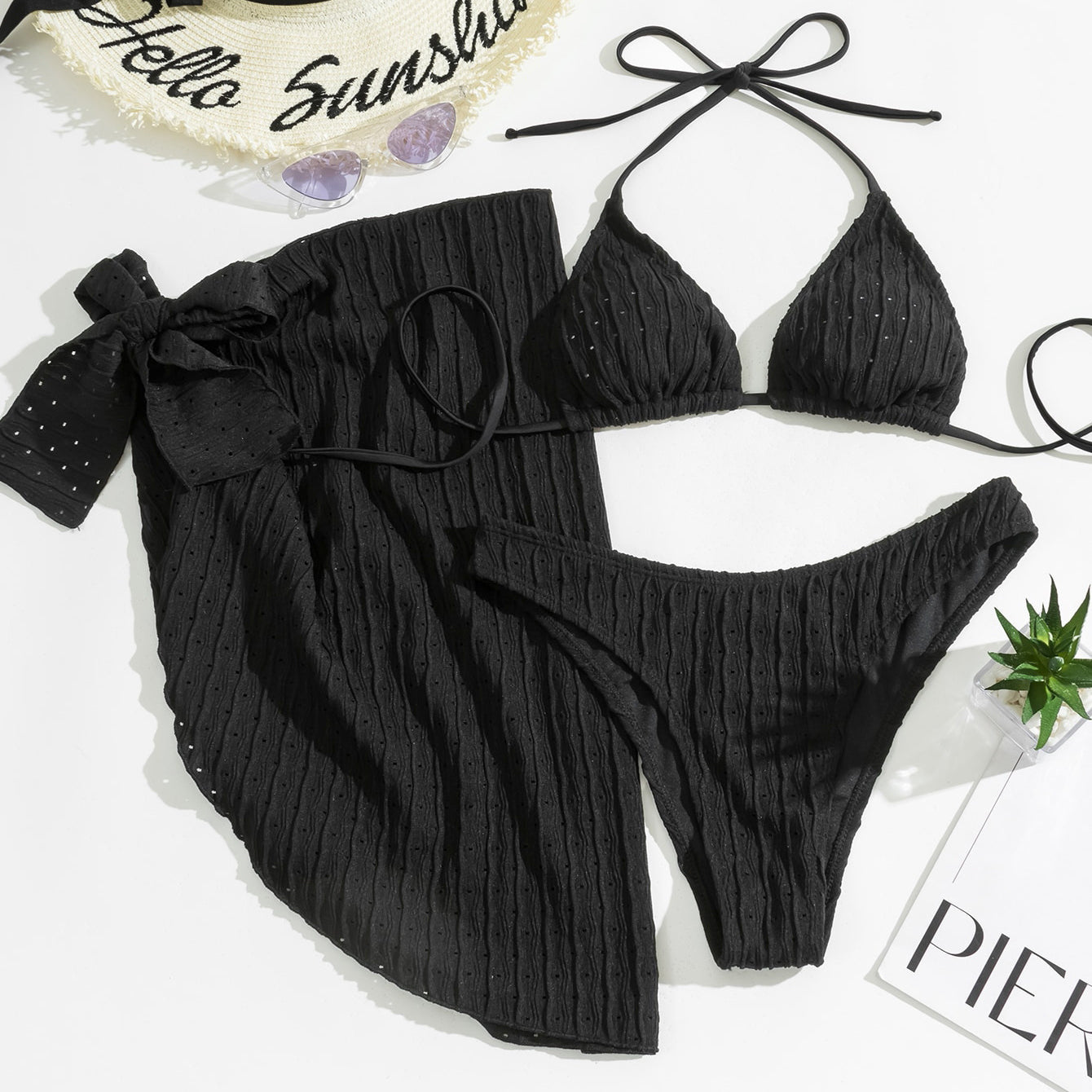 Bikini wiązane na szyi z elastyczną spódnicą plażową Erietta