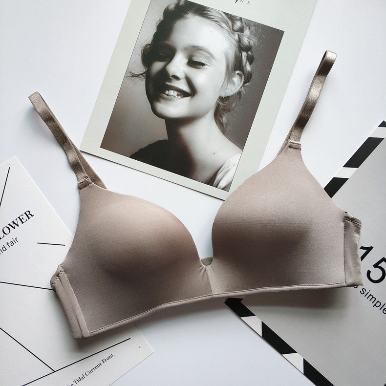 Biustonosz piankowy bez fiszbin z regulowanymi ramiączkami na co dzień Hattie