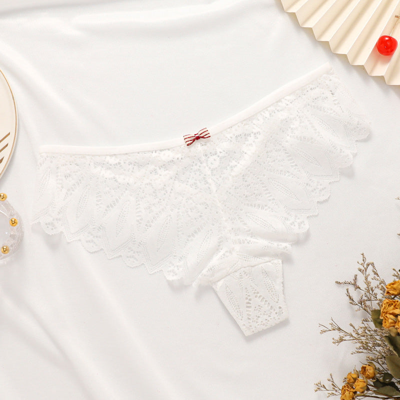 Figi koronkowe z ozdobnymi paseczkami na specjalne okazje Pansie