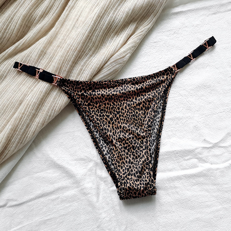 Majtki bikini z ozdobnymi paseczkami Zaylee