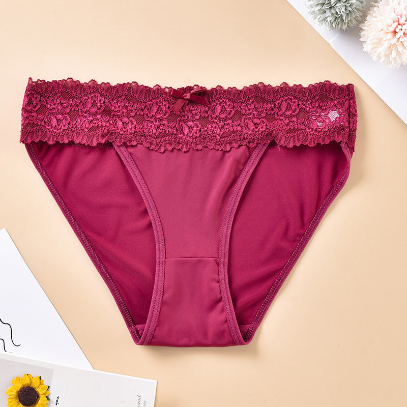 Figi koronkowe z elastycznego materiału Santoshi