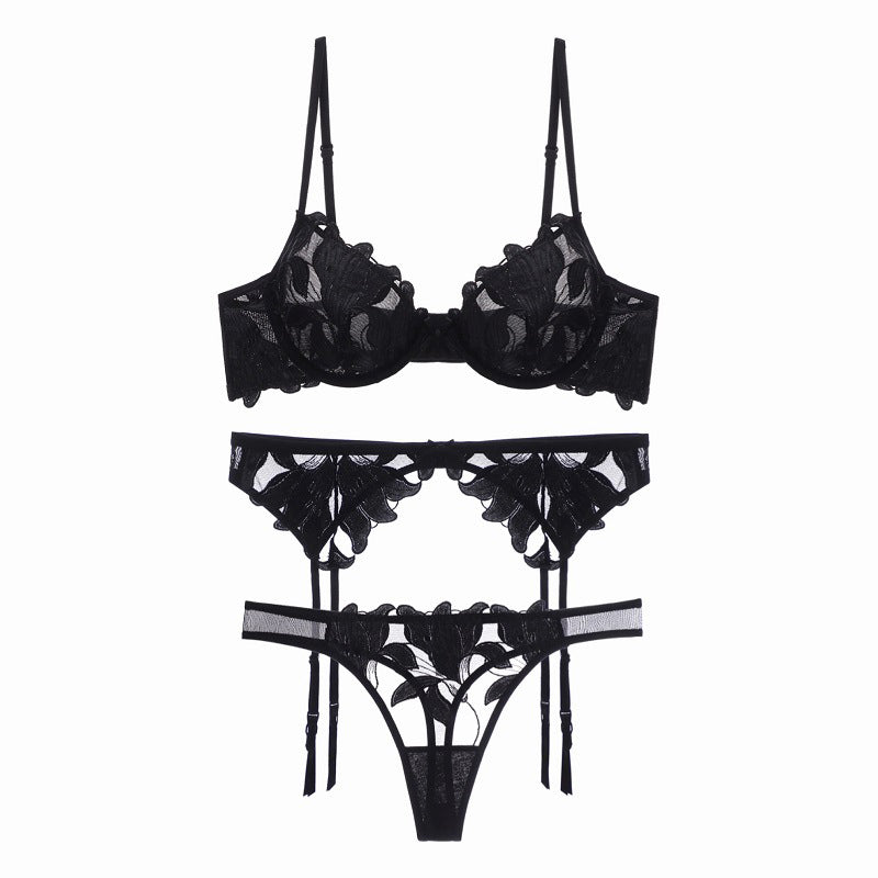 Komplet bielizny z delikatnym zdobieniem na wyjątkowe okazje Miyako