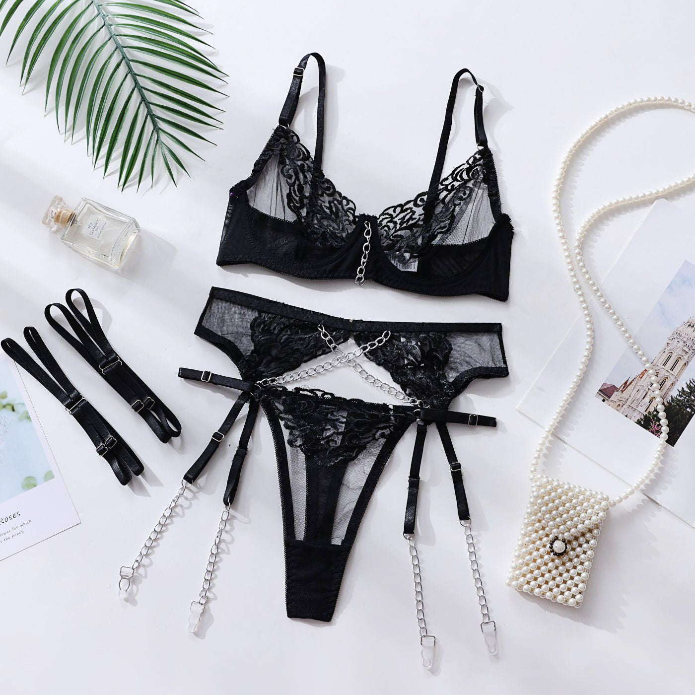 Koronkowy zestaw bielizny z finezyjnymi detalami Borjanka