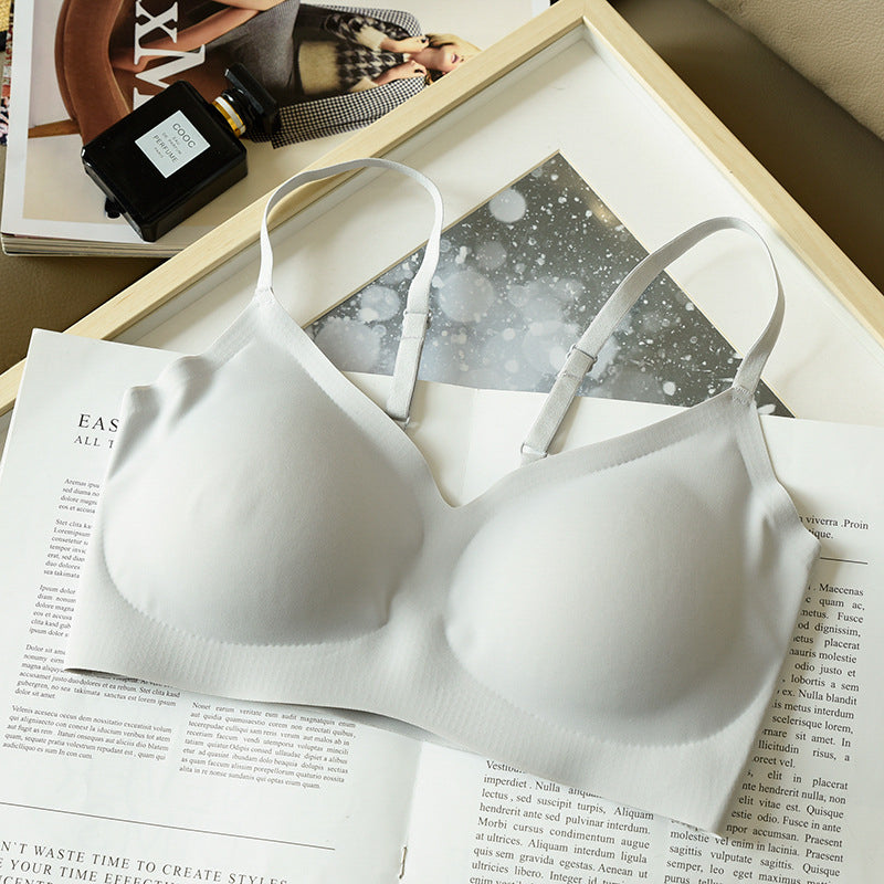 Biustonosz piankowy bez fiszbin z regulowanymi ramiączkami Anastassiya