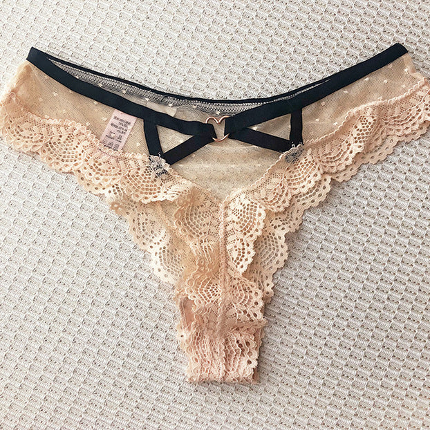 Stringi koronkowe z ozdobnymi paskami na specjalne okazje Aliana