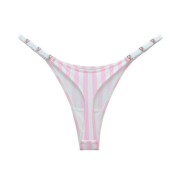 Stringi z ozdobną gumką na specjalne okazje Delcie