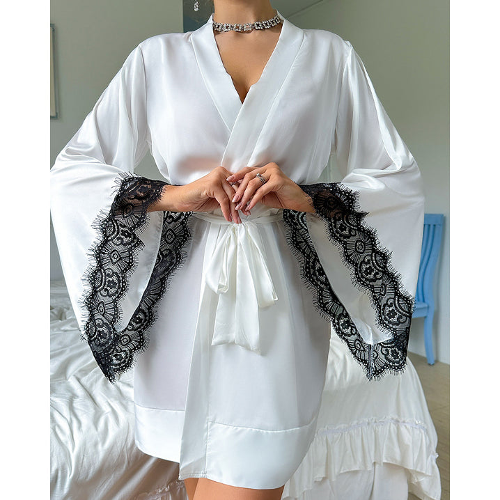 Szlafrok z szerokimi rękawami z miękkiego materiału na relaks w domu Nicolina