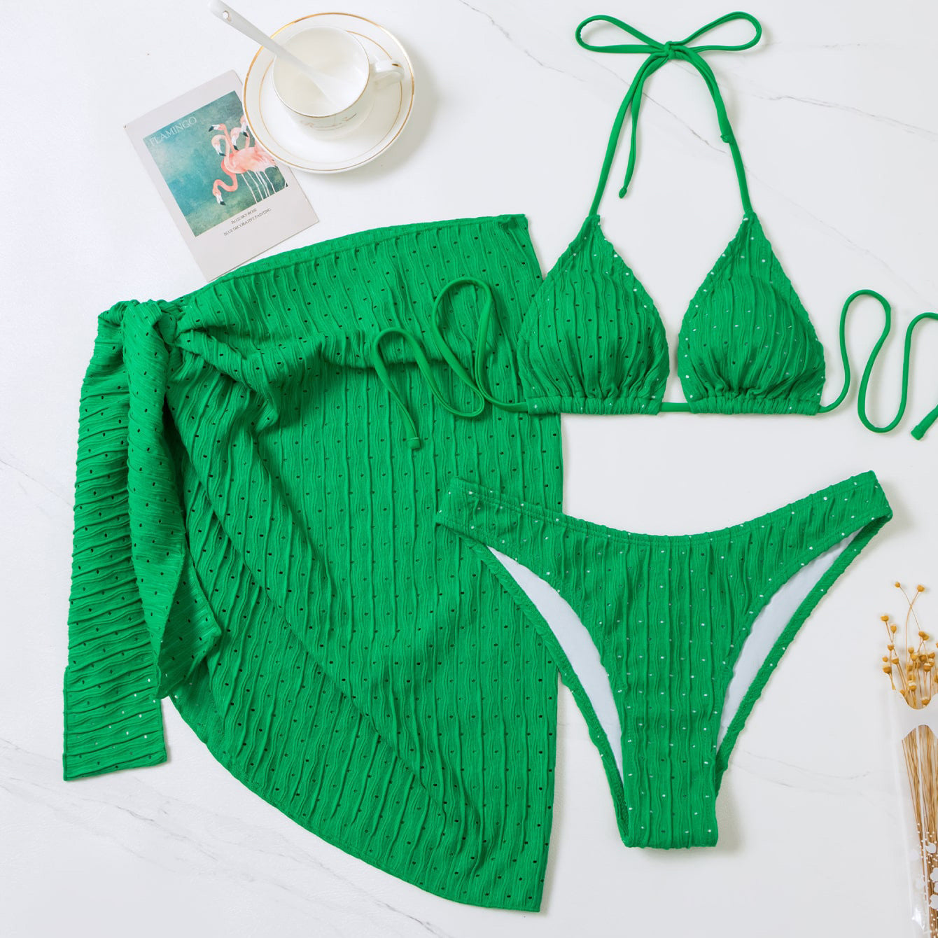 Bikini wiązane na szyi z elastyczną spódnicą plażową Erietta